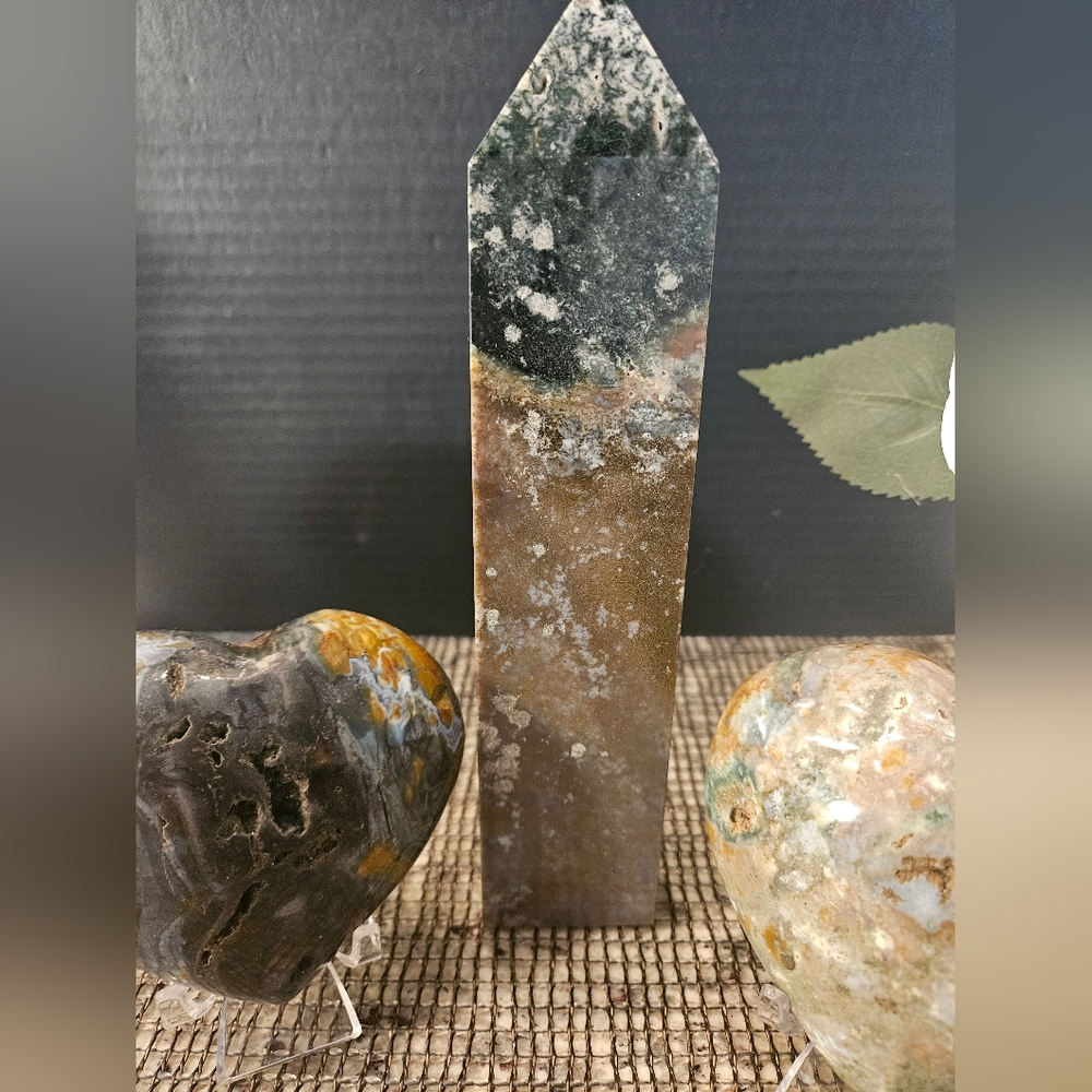 SET-Ocean Jasper Tower & Heart (2) with Stands